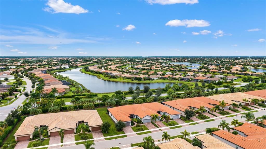 En Venta: $425,900 (2 camas, 2 baños, 1611 Pies cuadrados)