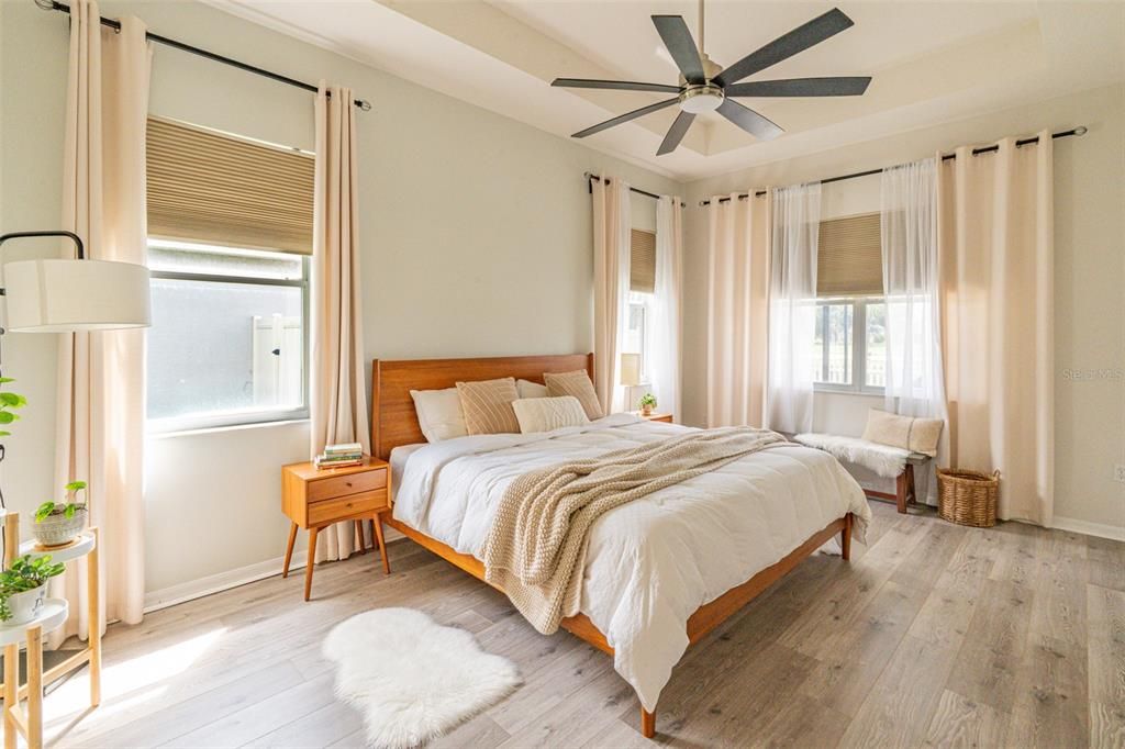 En Venta: $465,000 (4 camas, 3 baños, 2274 Pies cuadrados)