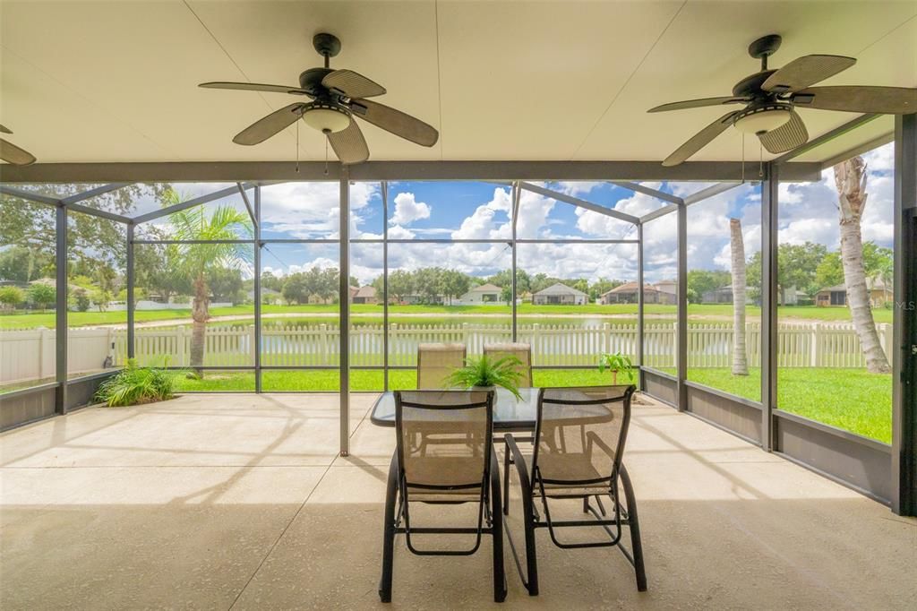 En Venta: $465,000 (4 camas, 3 baños, 2274 Pies cuadrados)