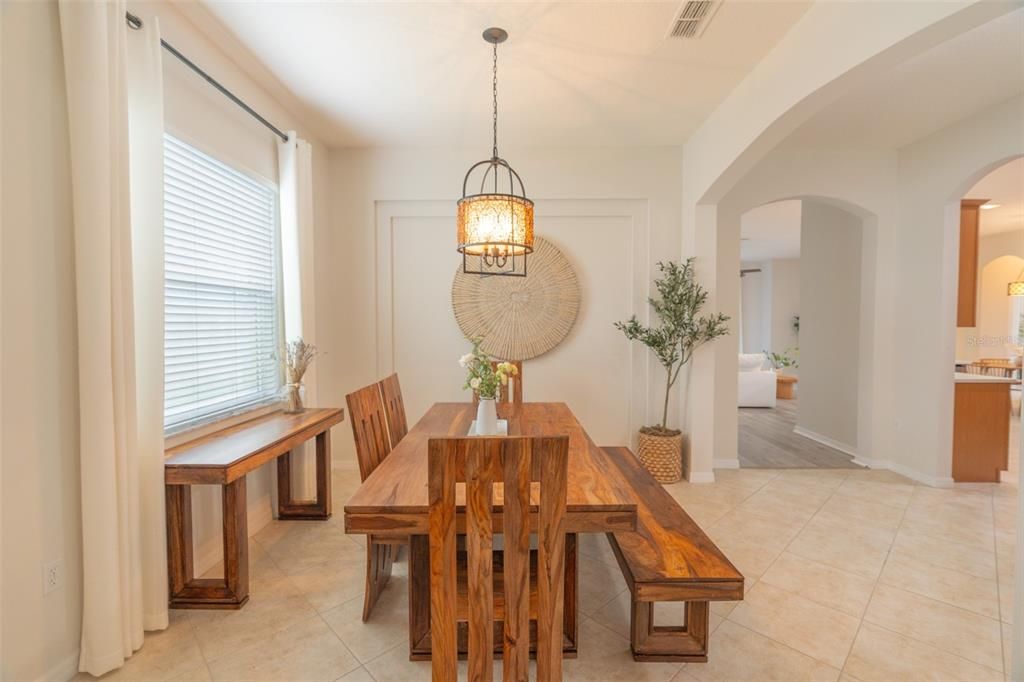En Venta: $465,000 (4 camas, 3 baños, 2274 Pies cuadrados)
