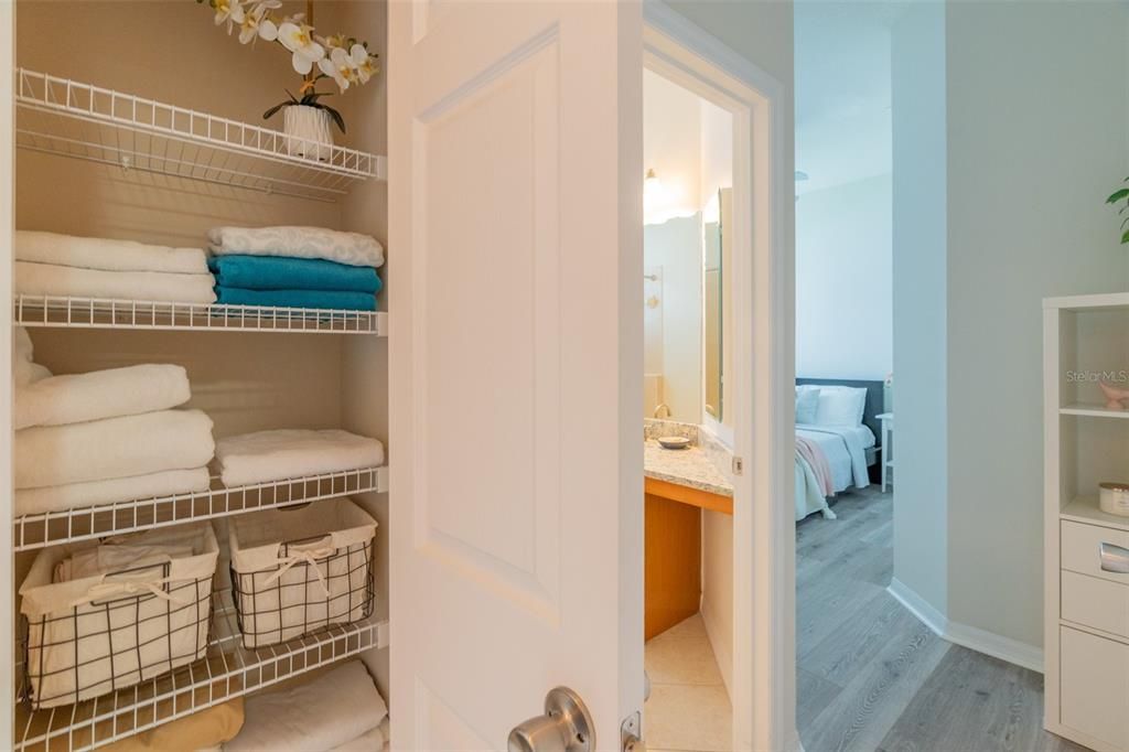 En Venta: $465,000 (4 camas, 3 baños, 2274 Pies cuadrados)