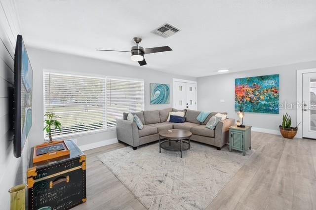 For Sale: $515,000 (3 beds, 2 baths, 1781 Square Feet)