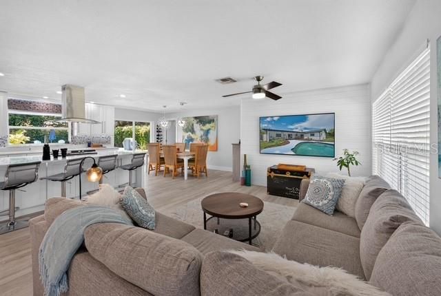 For Sale: $515,000 (3 beds, 2 baths, 1781 Square Feet)