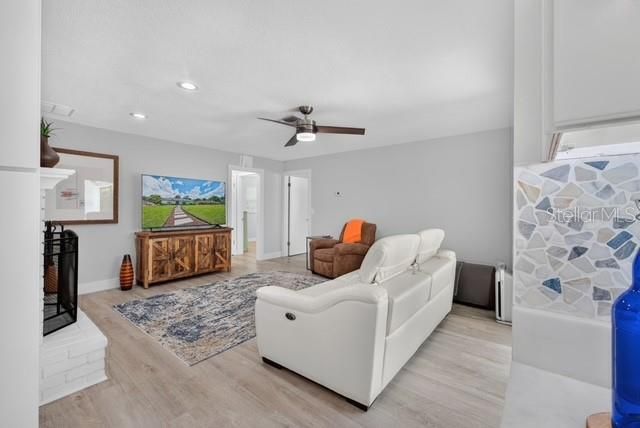 For Sale: $515,000 (3 beds, 2 baths, 1781 Square Feet)