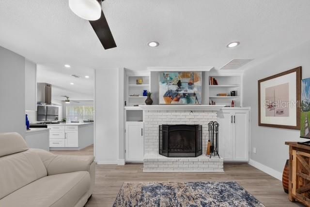 For Sale: $515,000 (3 beds, 2 baths, 1781 Square Feet)