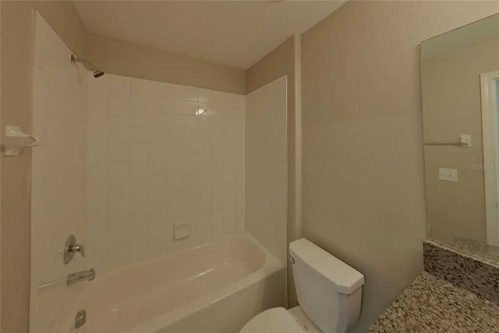 For Rent: $2,049 (3 beds, 2 baths, 1461 Square Feet)