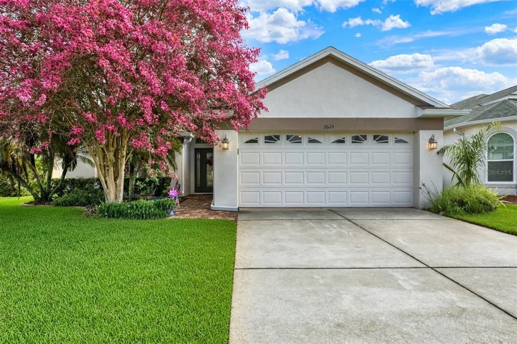 For Sale: $395,000 (3 beds, 2 baths, 1758 Square Feet)