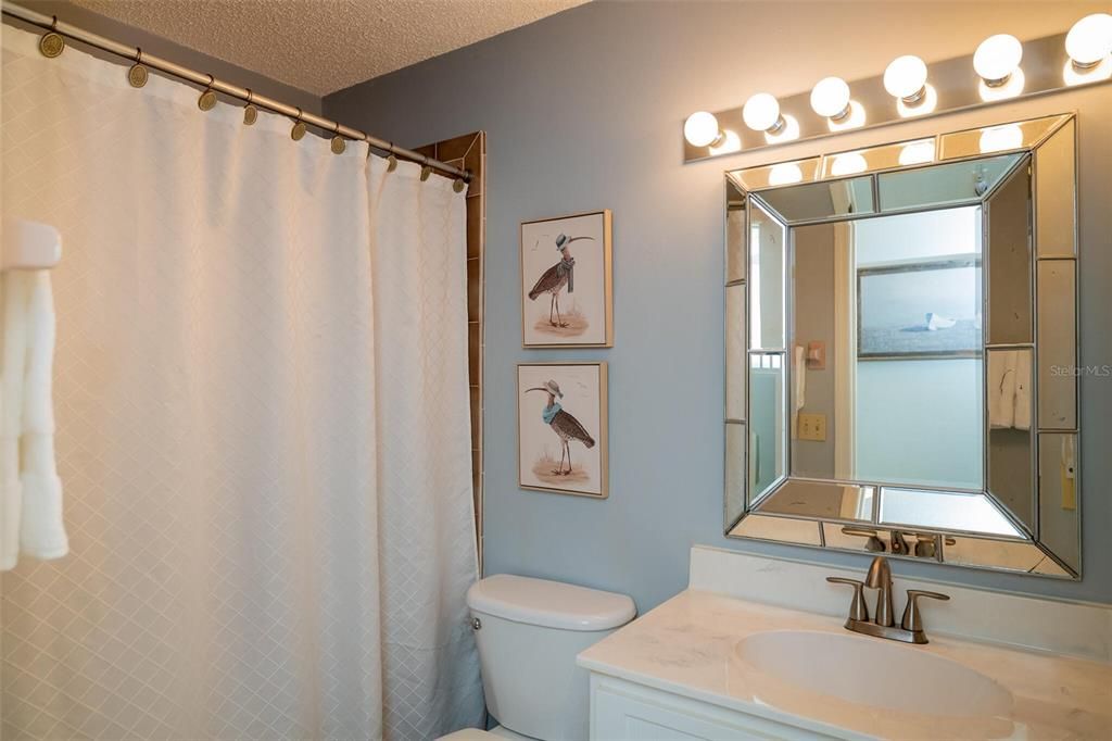 For Sale: $364,900 (2 beds, 2 baths, 1453 Square Feet)