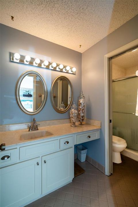 For Sale: $364,900 (2 beds, 2 baths, 1453 Square Feet)