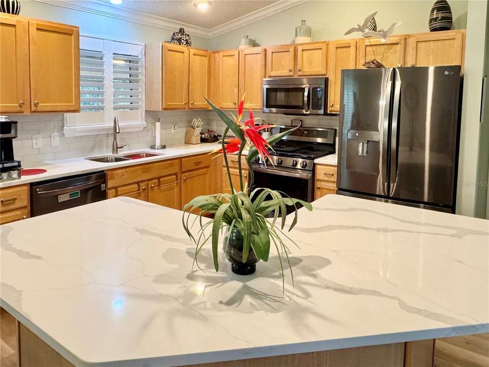 For Sale: $349,900 (3 beds, 2 baths, 1527 Square Feet)