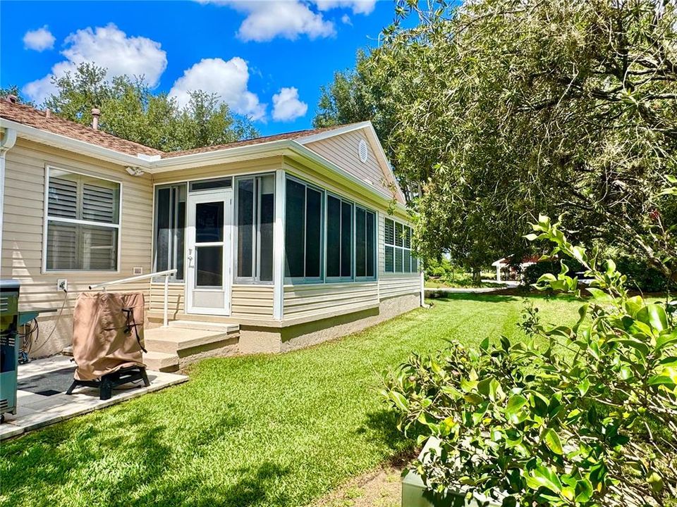For Sale: $349,900 (3 beds, 2 baths, 1527 Square Feet)