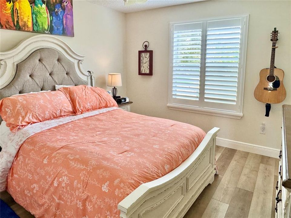For Sale: $349,900 (3 beds, 2 baths, 1527 Square Feet)