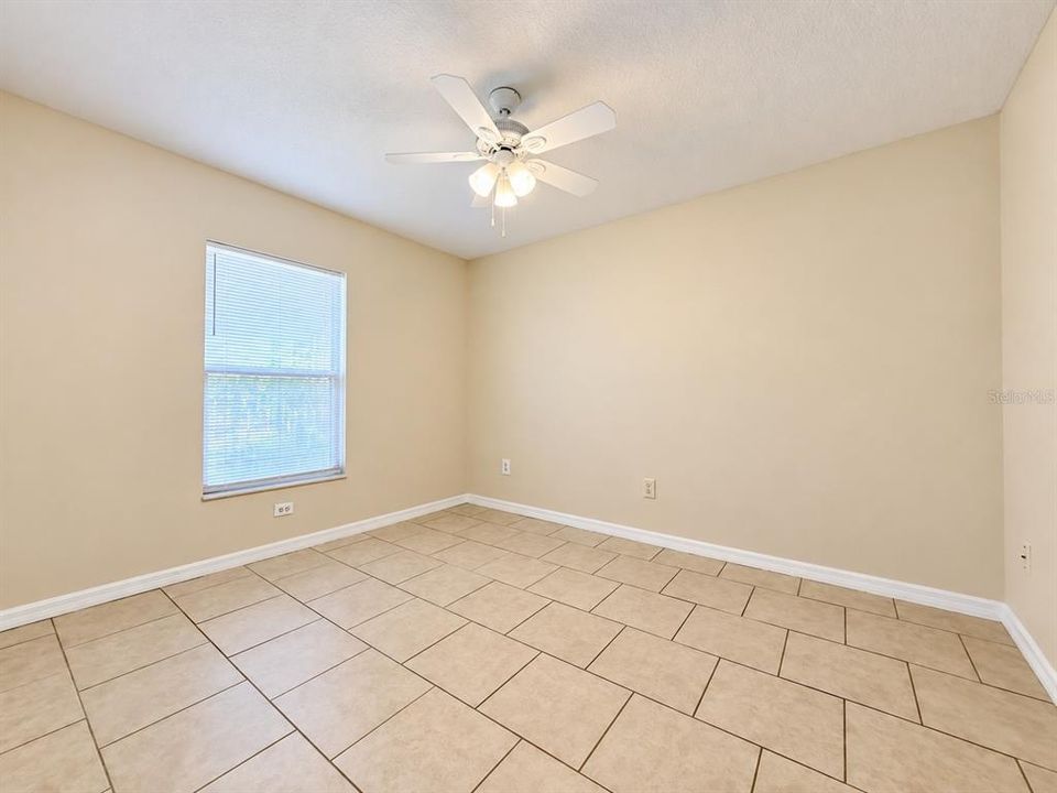 For Rent: $1,950 (3 beds, 2 baths, 1200 Square Feet)