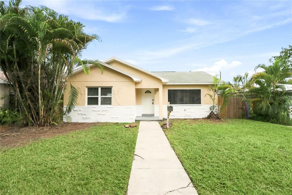 For Rent: $2,449 (3 beds, 2 baths, 1432 Square Feet)
