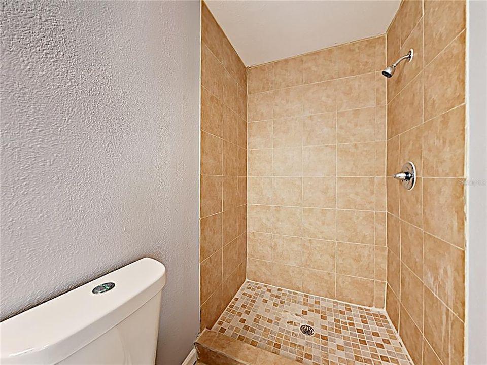 For Rent: $2,449 (3 beds, 2 baths, 1432 Square Feet)