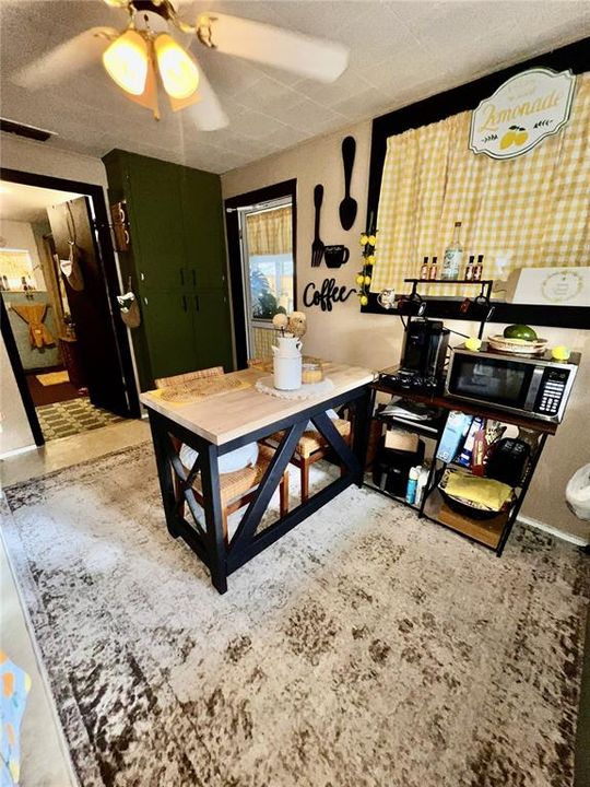 For Sale: $218,000 (3 beds, 1 baths, 1544 Square Feet)