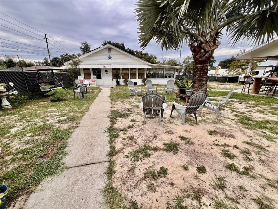 For Sale: $218,000 (3 beds, 1 baths, 1544 Square Feet)