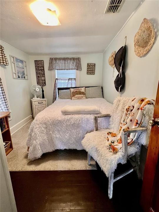 For Sale: $218,000 (3 beds, 1 baths, 1544 Square Feet)