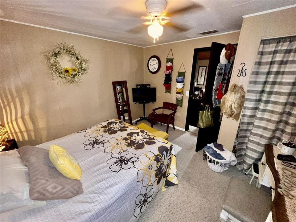 For Sale: $218,000 (3 beds, 1 baths, 1544 Square Feet)