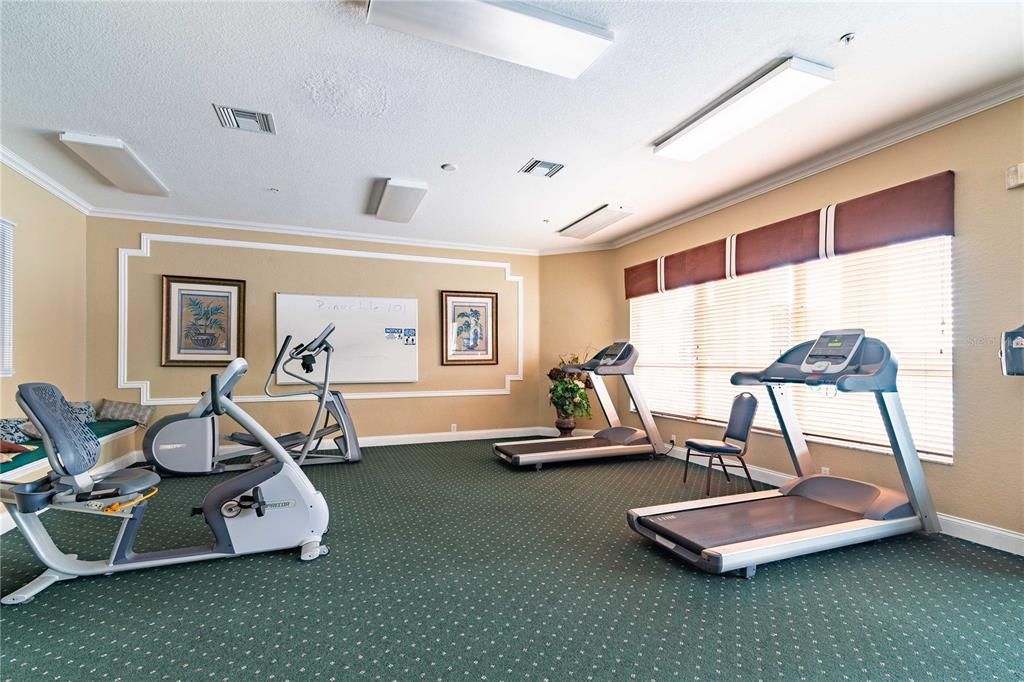 Active With Contract: $249,000 (2 beds, 2 baths, 1270 Square Feet)