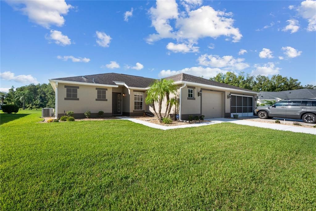 For Sale: $249,000 (2 beds, 2 baths, 1270 Square Feet)