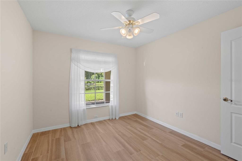 For Sale: $249,000 (2 beds, 2 baths, 1270 Square Feet)
