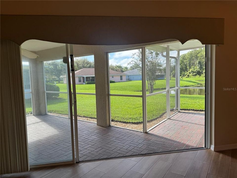 For Sale: $249,000 (2 beds, 2 baths, 1270 Square Feet)