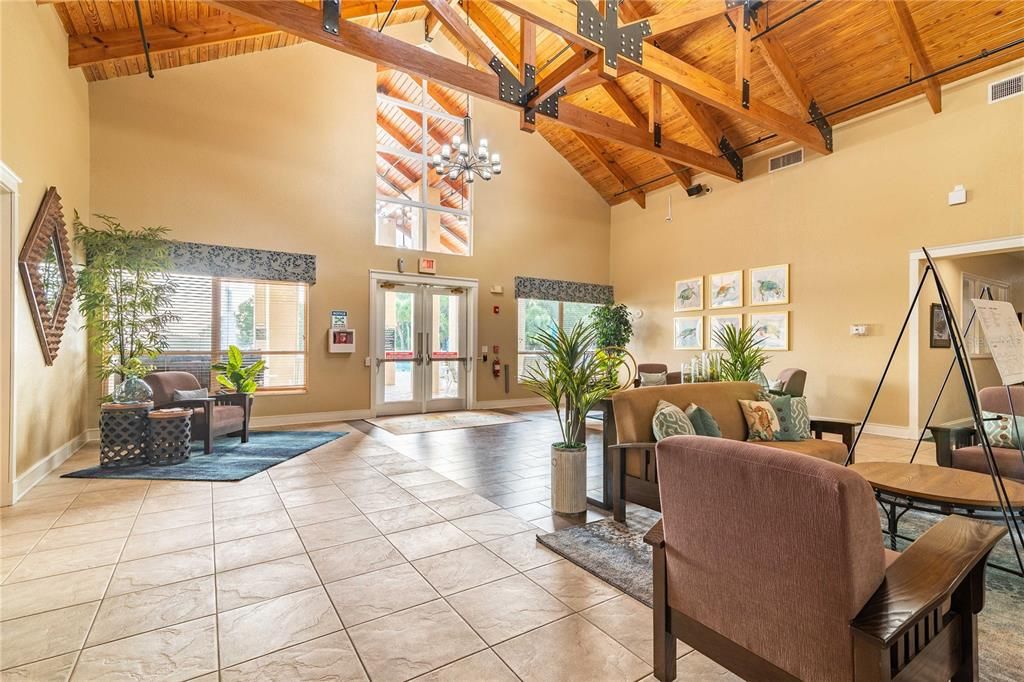Active With Contract: $249,000 (2 beds, 2 baths, 1270 Square Feet)