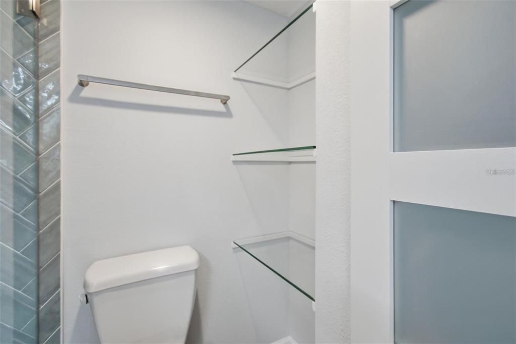 В аренду: $1,900 (1 спален, 1 ванн, 645 Квадратных фут)