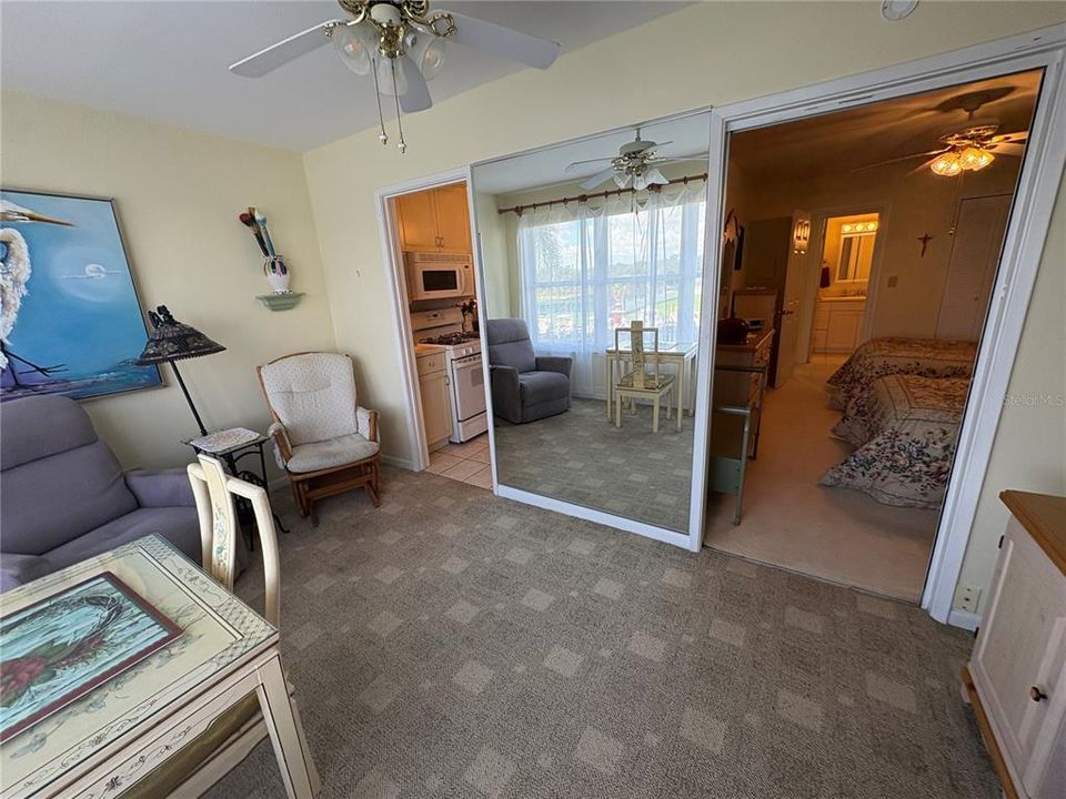 Active With Contract: $115,000 (1 beds, 1 baths, 815 Square Feet)