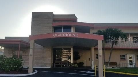 Active With Contract: $115,000 (1 beds, 1 baths, 815 Square Feet)