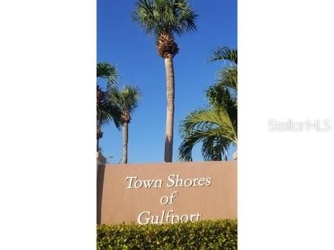 Active With Contract: $115,000 (1 beds, 1 baths, 815 Square Feet)