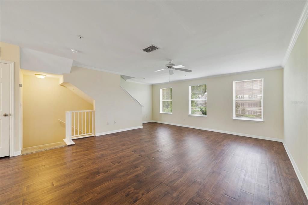 For Sale: $429,999 (3 beds, 2 baths, 1640 Square Feet)