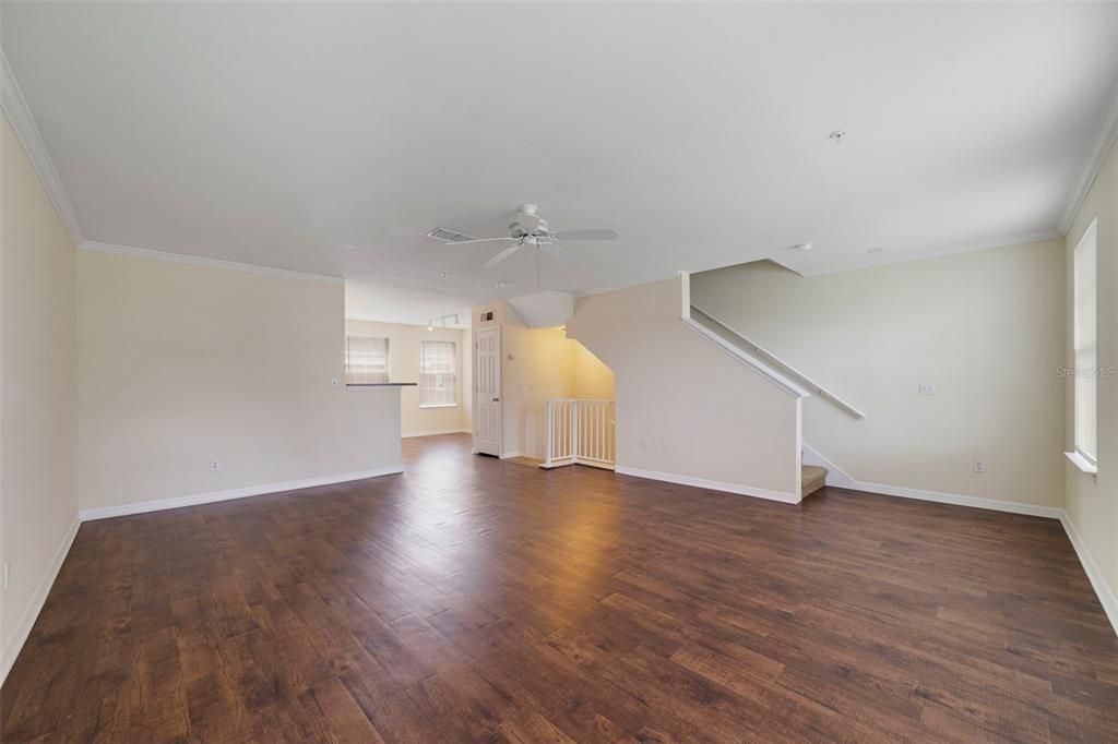 For Sale: $429,999 (3 beds, 2 baths, 1640 Square Feet)