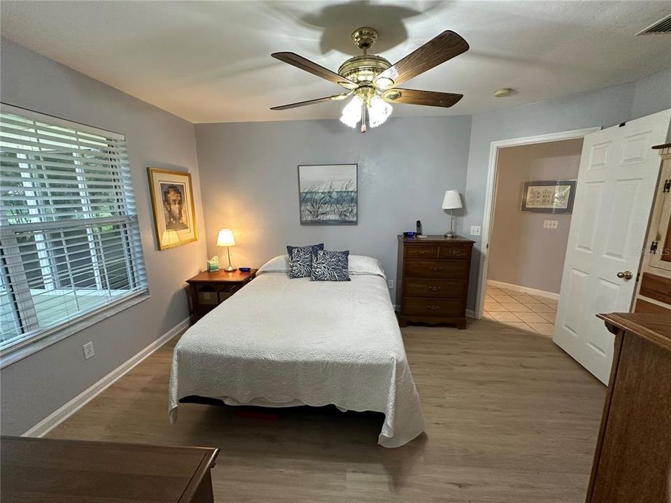 For Sale: $279,000 (3 beds, 2 baths, 1200 Square Feet)