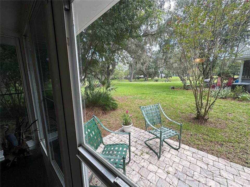 For Sale: $279,000 (3 beds, 2 baths, 1200 Square Feet)