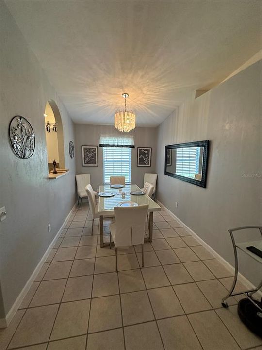 For Sale: $279,000 (3 beds, 2 baths, 1200 Square Feet)
