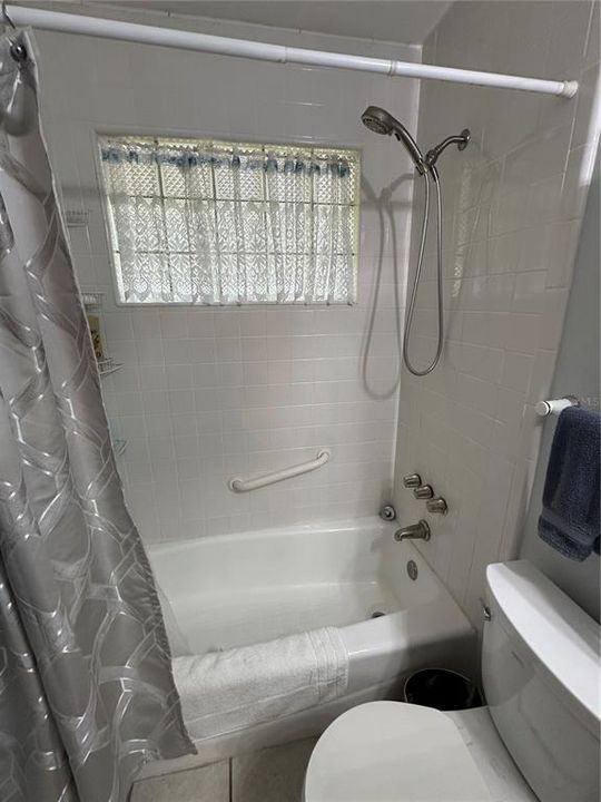 For Sale: $279,000 (3 beds, 2 baths, 1200 Square Feet)