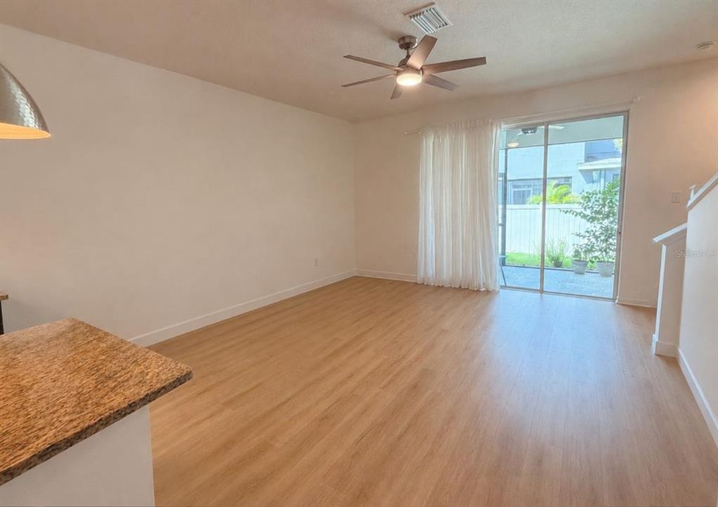 For Rent: $2,500 (3 beds, 2 baths, 1724 Square Feet)