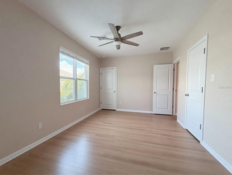 For Rent: $2,500 (3 beds, 2 baths, 1724 Square Feet)
