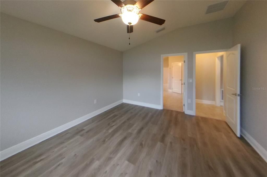 For Rent: $2,379 (3 beds, 2 baths, 1598 Square Feet)