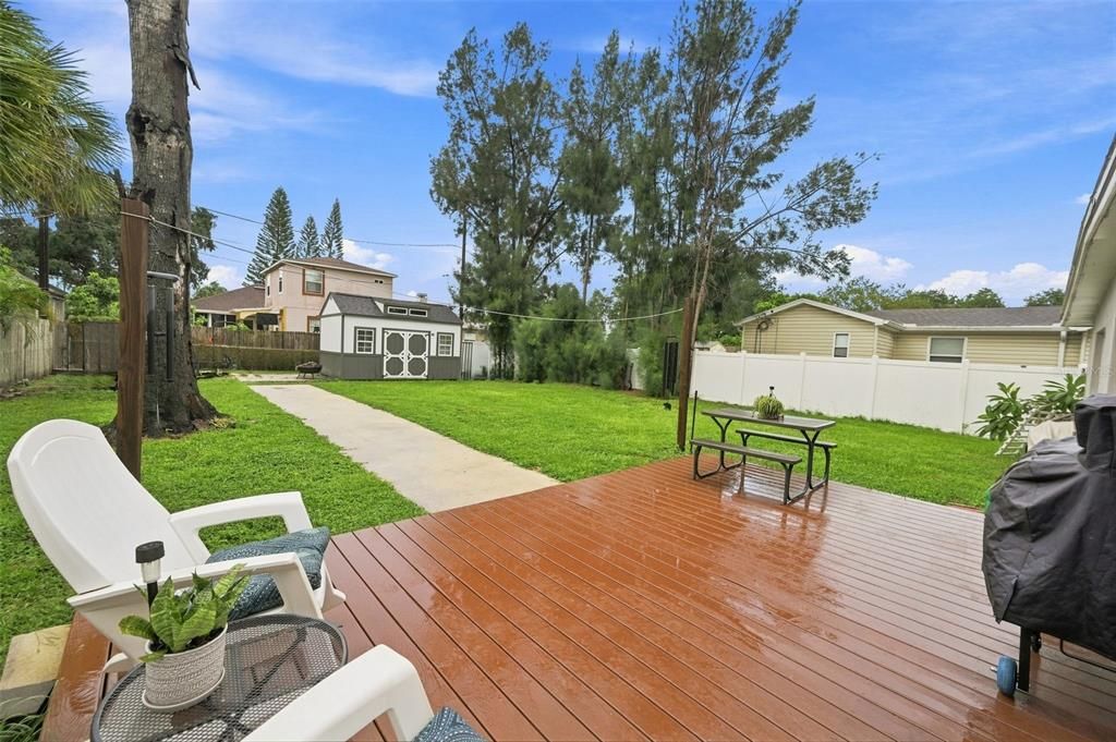 For Sale: $359,000 (2 beds, 1 baths, 850 Square Feet)