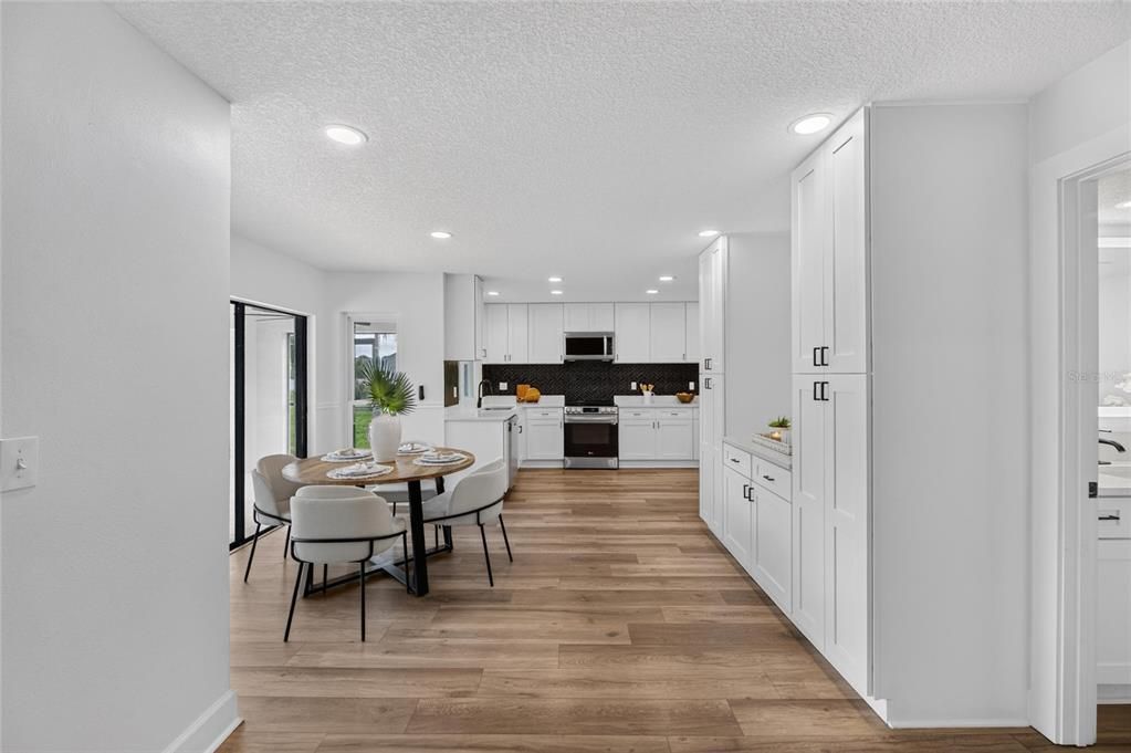For Sale: $800,000 (4 beds, 2 baths, 3076 Square Feet)