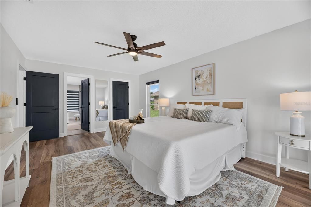 For Sale: $800,000 (4 beds, 2 baths, 3076 Square Feet)