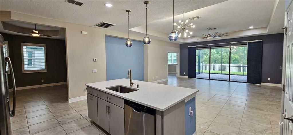 For Rent: $2,497 (2 beds, 2 baths, 1824 Square Feet)