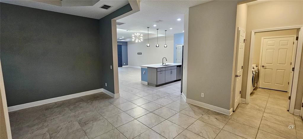 For Rent: $2,497 (2 beds, 2 baths, 1824 Square Feet)