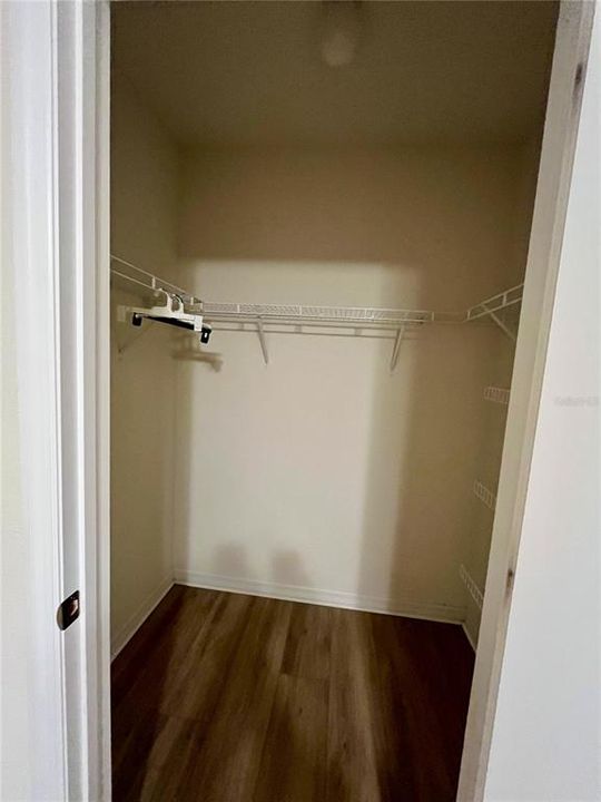 For Rent: $2,200 (3 beds, 2 baths, 1707 Square Feet)