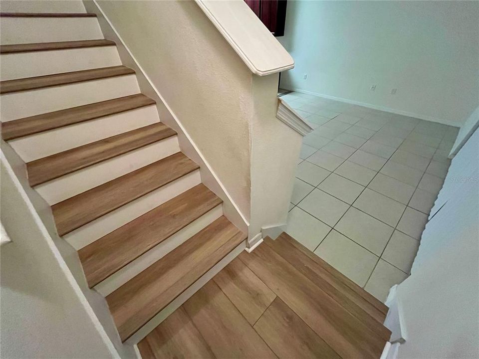 For Rent: $2,200 (3 beds, 2 baths, 1707 Square Feet)