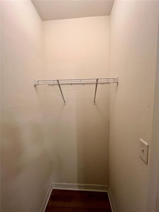 For Rent: $2,200 (3 beds, 2 baths, 1707 Square Feet)