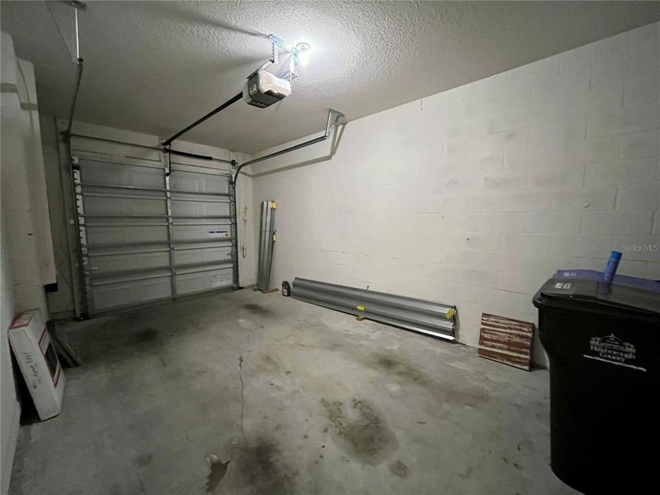For Rent: $2,200 (3 beds, 2 baths, 1707 Square Feet)